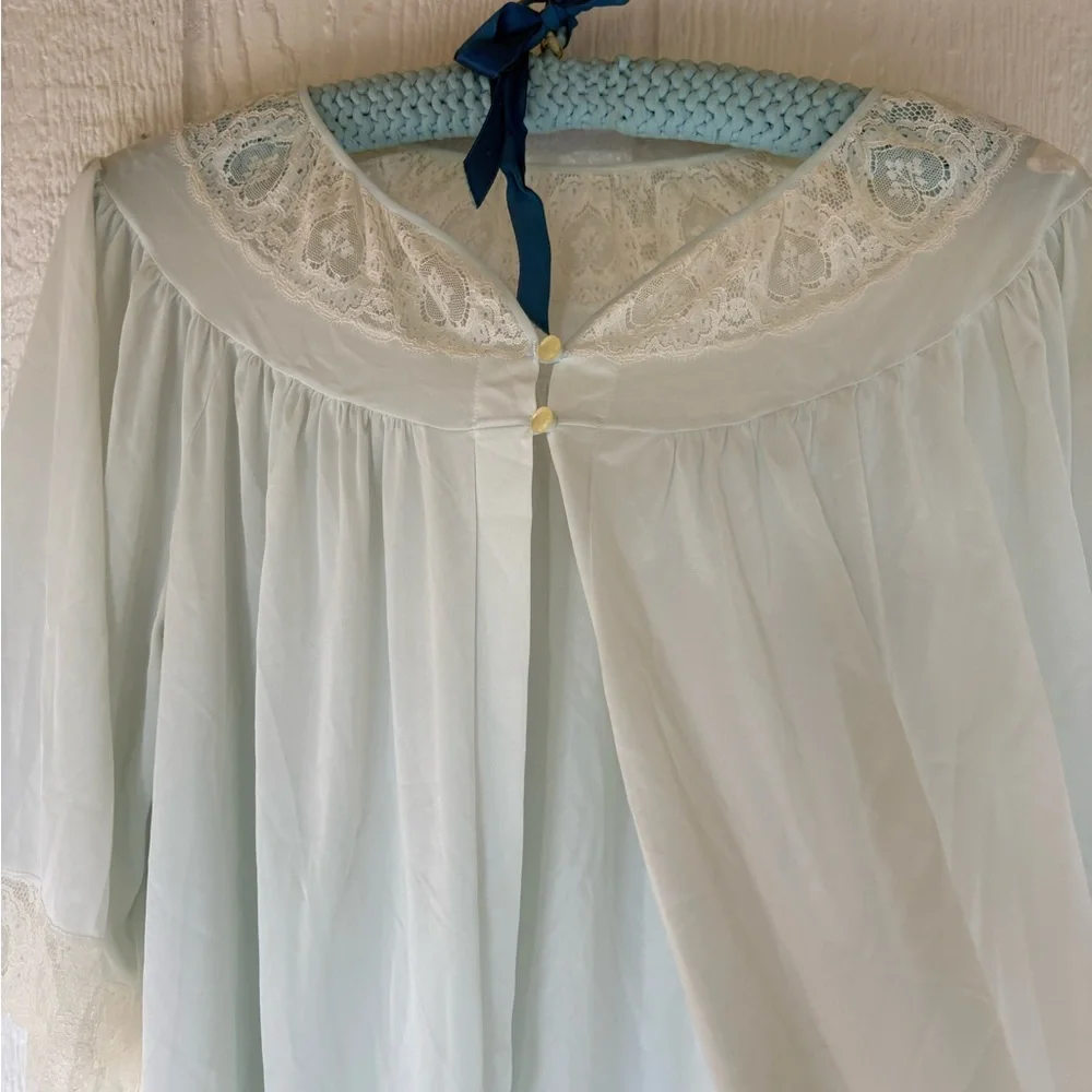Vintage Lace Blue Cape Fits S-M-L - Picture 8 of 11